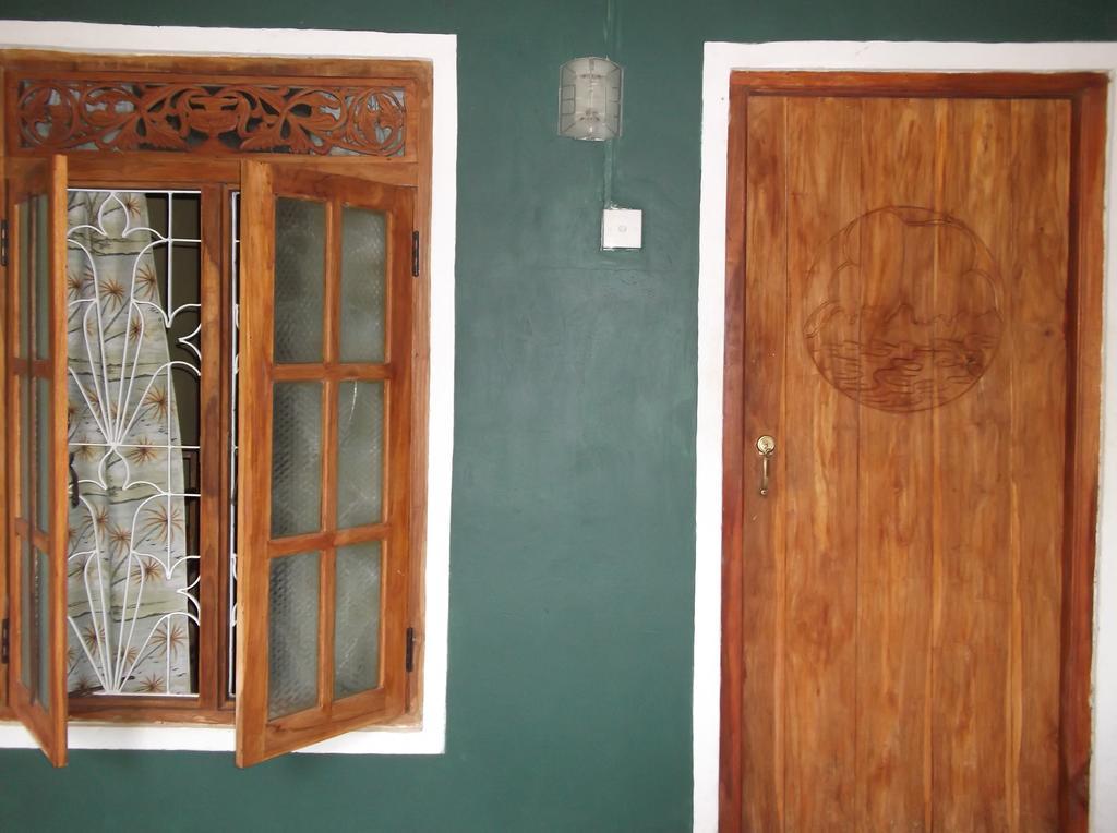 Bandula Home Stay Сигирия Экстерьер фото